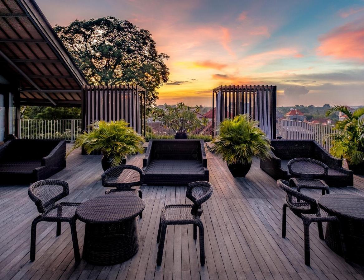 Suites By Watermark Hotel And Spa Jimbaran Exterior foto