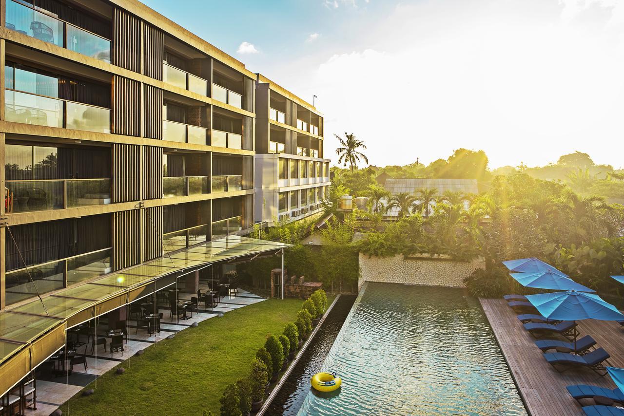 Suites By Watermark Hotel And Spa Jimbaran Exterior foto