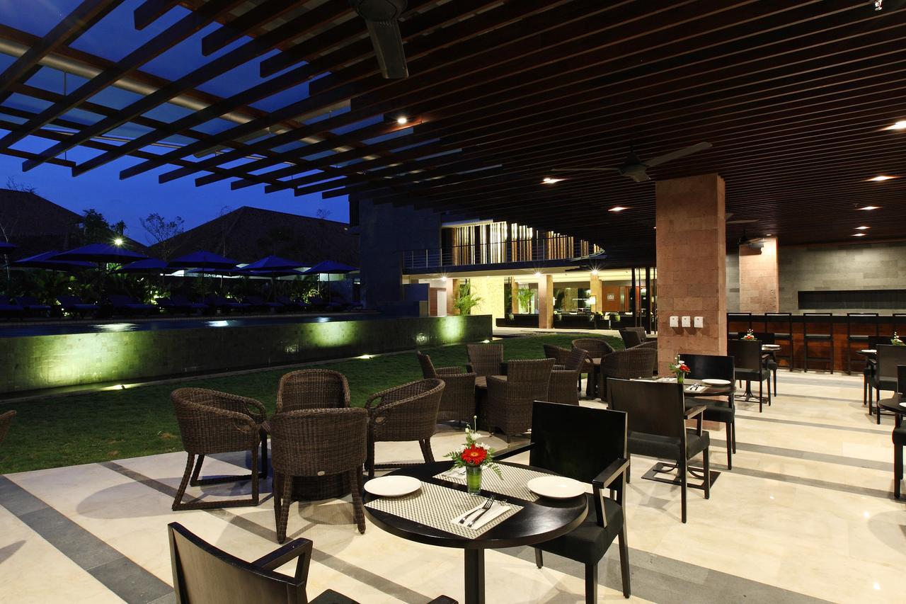 Suites By Watermark Hotel And Spa Jimbaran Exterior foto