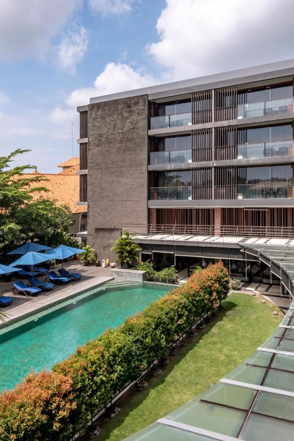 Suites By Watermark Hotel And Spa Jimbaran Exterior foto